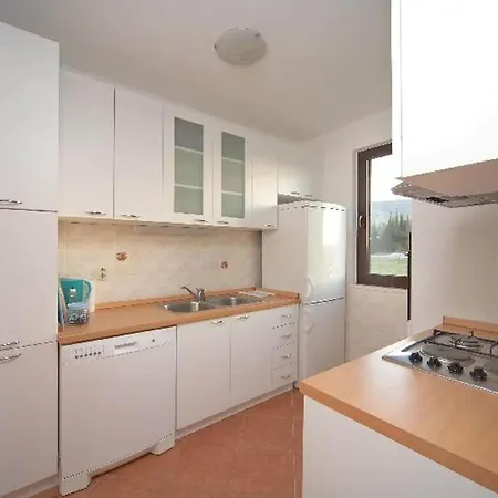 Willa Nature Retreat - Three Bedroom With Pool