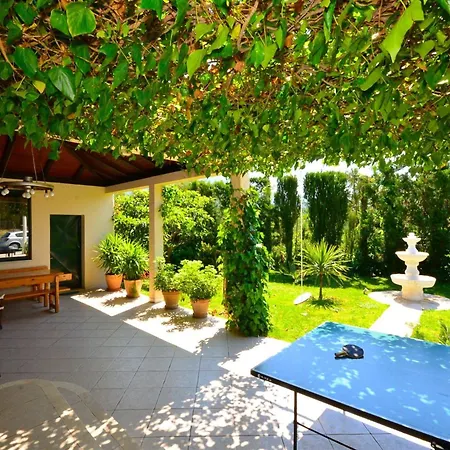 Nature Retreat - Three Bedroom With Pool Vila *